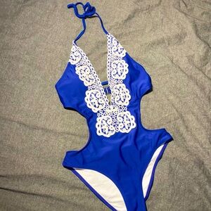XS one piece swimsuit with cut outs